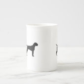 ドイツのワイヤー髪のポインターのシルエット愛犬 ボーンチャイナマグカップ (正面)