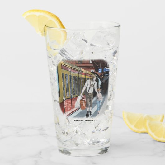 ドイツの小妖精や小人ファミリーショッピングファンタジーアートガラス杯 タンブラーグラス (アイス正面)