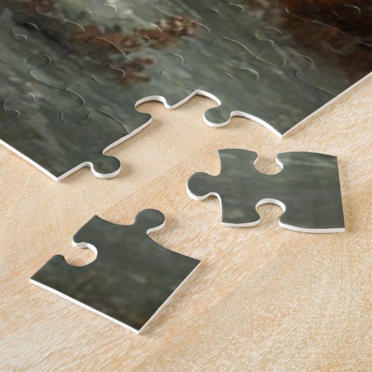 ドイツの森の中で豪雨な川のそばでハイカー ジグソーパズル (側面)