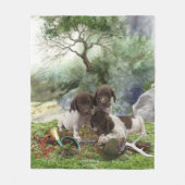 ドイツの短編ポインタかわいい子犬 フリースブランケット (正面)