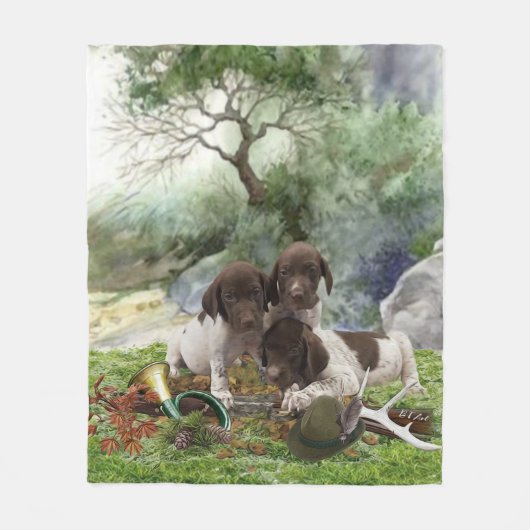 ドイツの短編ポインタかわいい子犬 フリースブランケット (正面)