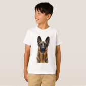 ドイツの羊飼いが座る Tシャツ (正面フル)