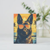 ドイツの羊飼いでサングラスを持ったビーチ ポストカード (スタンド正面)