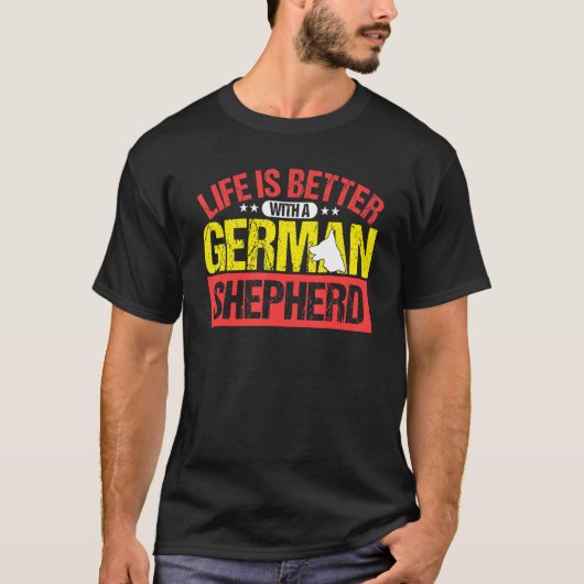 ドイツの羊飼いとの生活が良い – Tee - Dog Tシャツ (正面)