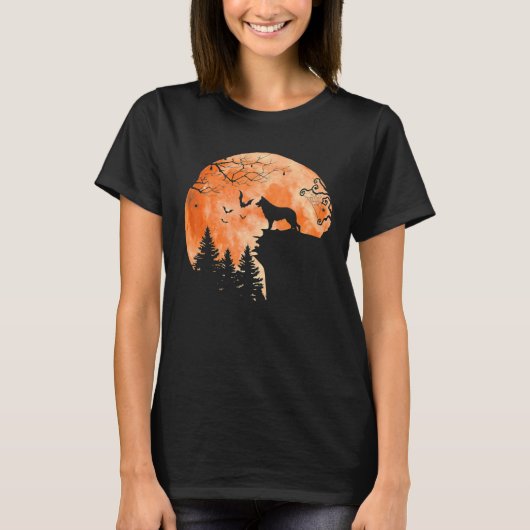 ドイツの羊飼いと月のシルエット犬の恋人 Tシャツ (正面)