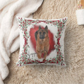 ドイツの羊飼いのクリスマス写真が雪の中 クッション (ブランケット)