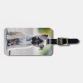 ドイツの羊飼いの子犬が歩道に ラゲッジタグ (正面横)