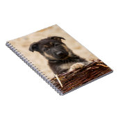 ドイツの羊飼いの子犬が籠に入っている ノートブック (右側)