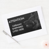 ドイツの羊飼いはここ警告に住んでいる 長方形シール (封筒)