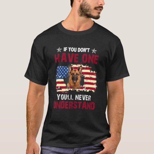ドイツの羊飼いアメリカ犬を理解できない Tシャツ (正面)