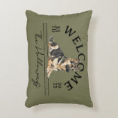 ドイツの羊飼いカスタム家族の名前ようこそ アクセントクッション (正面(垂直))