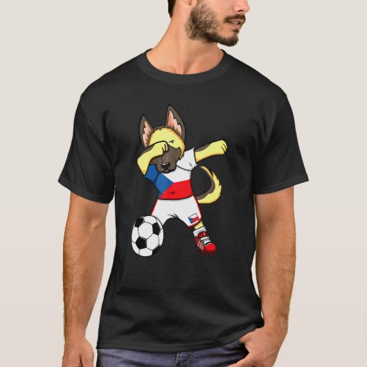 ドイツの羊飼いチェコサッカーファンをダビング Tシャツ (正面)