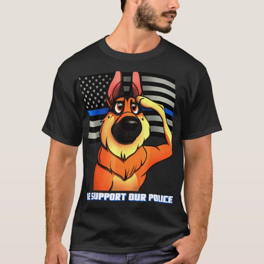 ドイツの羊飼い我々の警察K9敬礼 Tシャツ (正面)