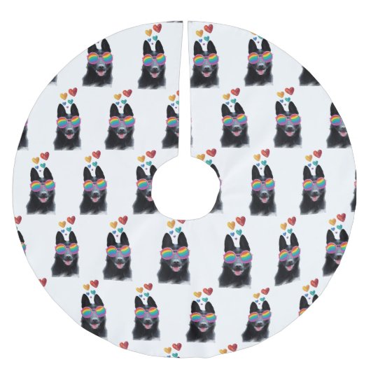 ドイツの羊飼い犬とハートバレンタインデー ブラッシュドポリエステルツリースカート (正面)