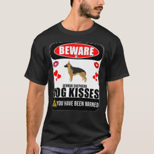 ドイツの羊飼い犬のキスの標識シールに注意 Tシャツ