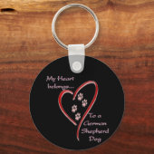 ドイツの羊飼い犬のハートは属する キーホルダー (正面)