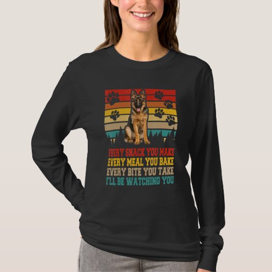 ドイツの羊飼い犬の活動にマッチする犬 Tシャツ (正面)