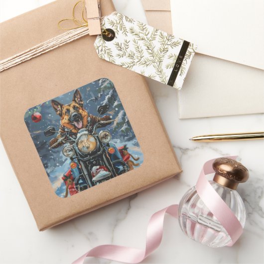 ドイツの羊飼い犬オートバイのクリスマスに乗る スクエアシール (ギフト)