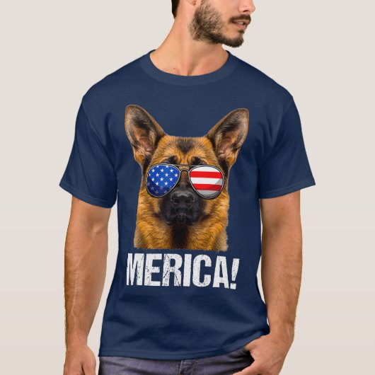 ドイツの羊飼い7月4日アメリカ国旗Merica Tシャツ (正面)