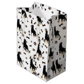 ドイツの羊飼い、黒バンダナ荷物ハンドルラ ミディアムペーパーバッグ (裏面アングル)