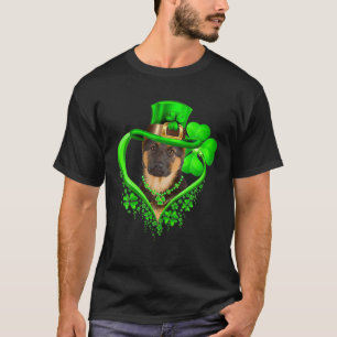 ドイツの羊飼いSt patricks day恋人アイリッシュシャーマー Tシャツ