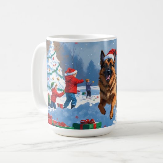 ドイツの走シェパードの雪とクリスマス帽子 コーヒーマグカップ (正面左)