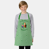 ドイツのUSAフラグShamrock パーソナライズされた Kid's エプロン (着用した状態)
