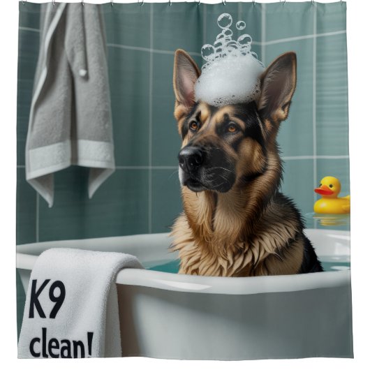 ドイツシェパードだらけ眠い可愛おもしろいい シャワーカーテン (正面)