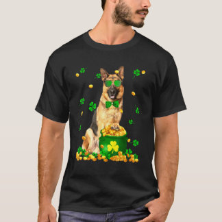 ドイツシェパードスタッツデイドッグパパドッグママ Tシャツ