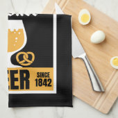 ドイツピルスナービールとソーセージ キッチンタオル (四つ折り)