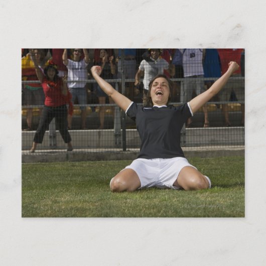 ドイツ人女性サッカー祝選手のゴール ポストカード (正面)