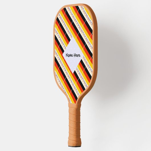 ドイツ国旗とドイツ国旗のタイル貼り ピックルボールラケット (左)