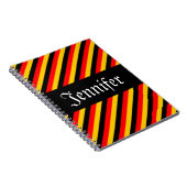 ドイツ国旗の色のストライプパターン+名前をカスタムする ノートブック (右側)