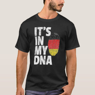ドイツ国旗Dnaクリスマスクーーンにある Tシャツ