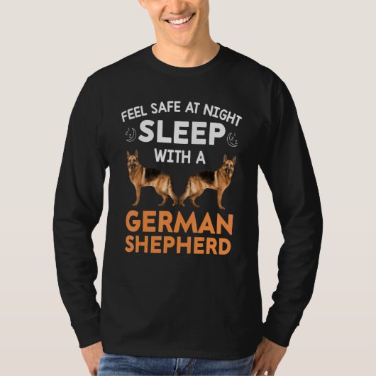 ドイツ感じの羊飼いと夜は安全だ Tシャツ (正面)