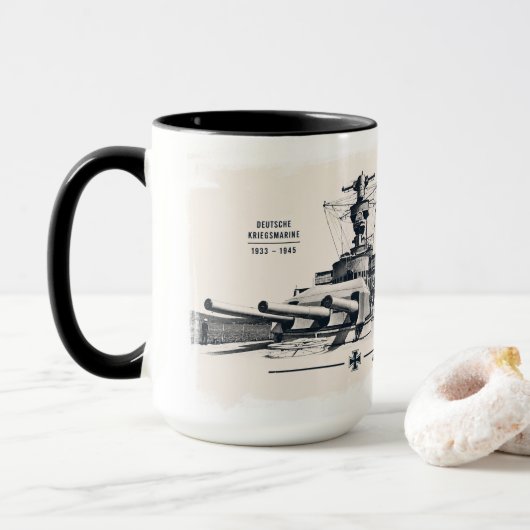 ドイツ海軍戦艦ドイッチュラントマグ マグカップ (ドーナツ付き)