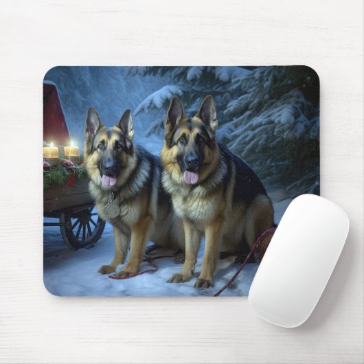ドイツ羊飼いの雪そりのクリスマスデコール マウスパッド (マウス)