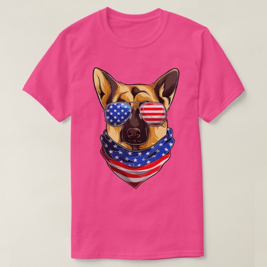 ドイツ羊飼いアメリカ国旗S、7月4日ポリシー Tシャツ (デザイン正面)