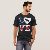 ドイツ羊飼いラブハートアメリカ国旗 Tシャツ (正面フル)