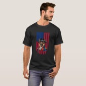 ドイツ羊飼い犬アメリカ国旗おもしろい7月4日 Tシャツ (正面フル)