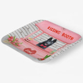 ドイツ羊飼い犬バレンタインデーキスをするス ペーパープレート (傾斜あり)