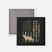 ドイツ羊飼い犬パパカモフラージアメリカ国旗 マグネット (正面/裏面)