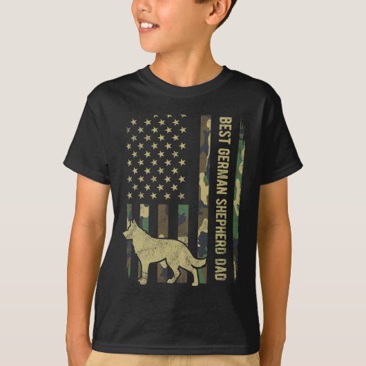 ドイツ羊飼い犬パパカモフラージアメリカ国旗 Tシャツ (正面)
