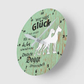ドイツ語だけ: ロマンチックなグレートデーン ラウンド壁時計 (傾斜)