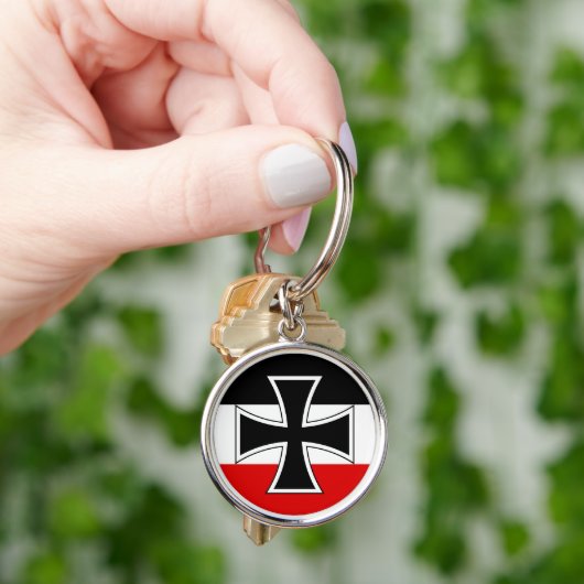 ドイツ鉄の十字 キーホルダー (手)