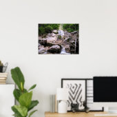 ドイツ、ノイシュワンシュタイン城の下の滝 ポスター (ホームオフィス)