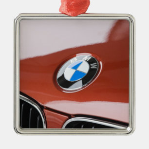 ドイツ、バイエルン州、ミュンヘン。BMW Welt カー2 メタルオーナメント