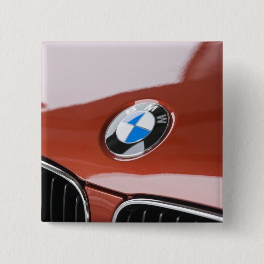 ドイツ、バイエルン州、ミュンヘン。BMW Welt 缶バッジ (正面)