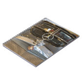 ドイツ、バーデン·ウルトテンベルク、シュトゥットガルトメルセデス ノートブック (左側)