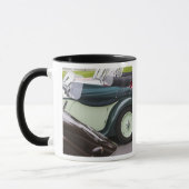 ドイツ、ミュンヘン、バイエン·ババリア。BMWウェルトカー4 マグカップ (左)